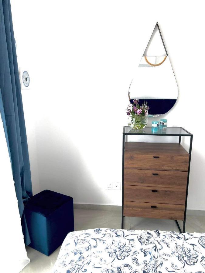 Latsi Apartment 16 Fully Renovated Bagian luar foto